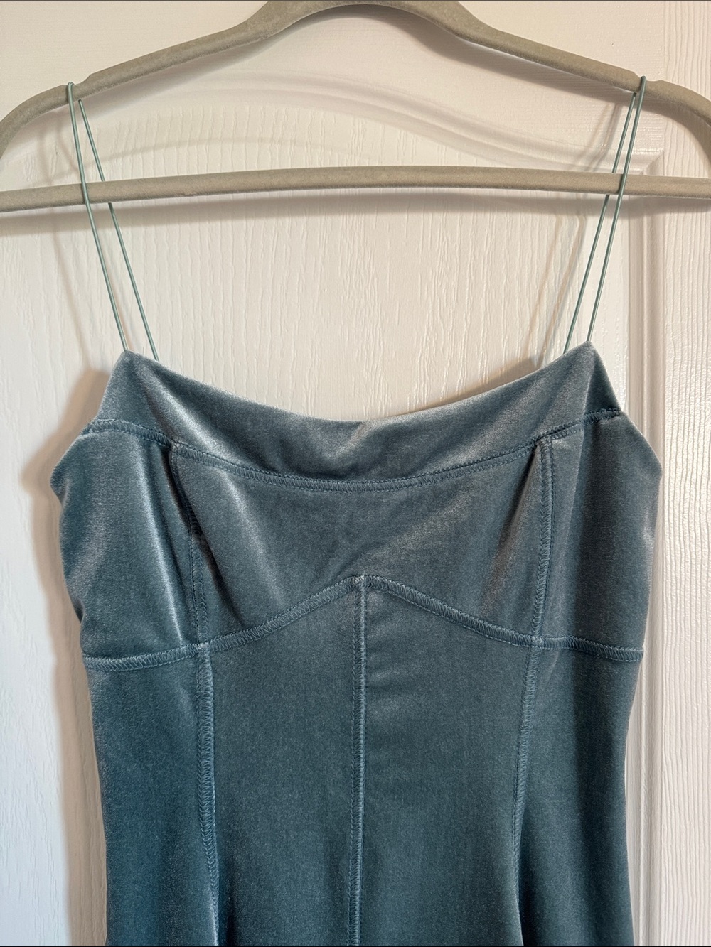 Urban Outfitters dress (M) - Picture 2 of 6